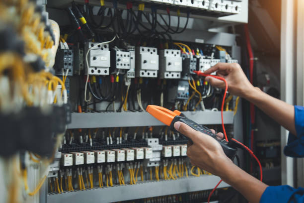 Best Electrical Outlet Repair  in Oak Leaf, TX
